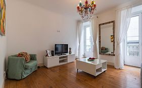 Lovely Patio Getaway In Lisbon
