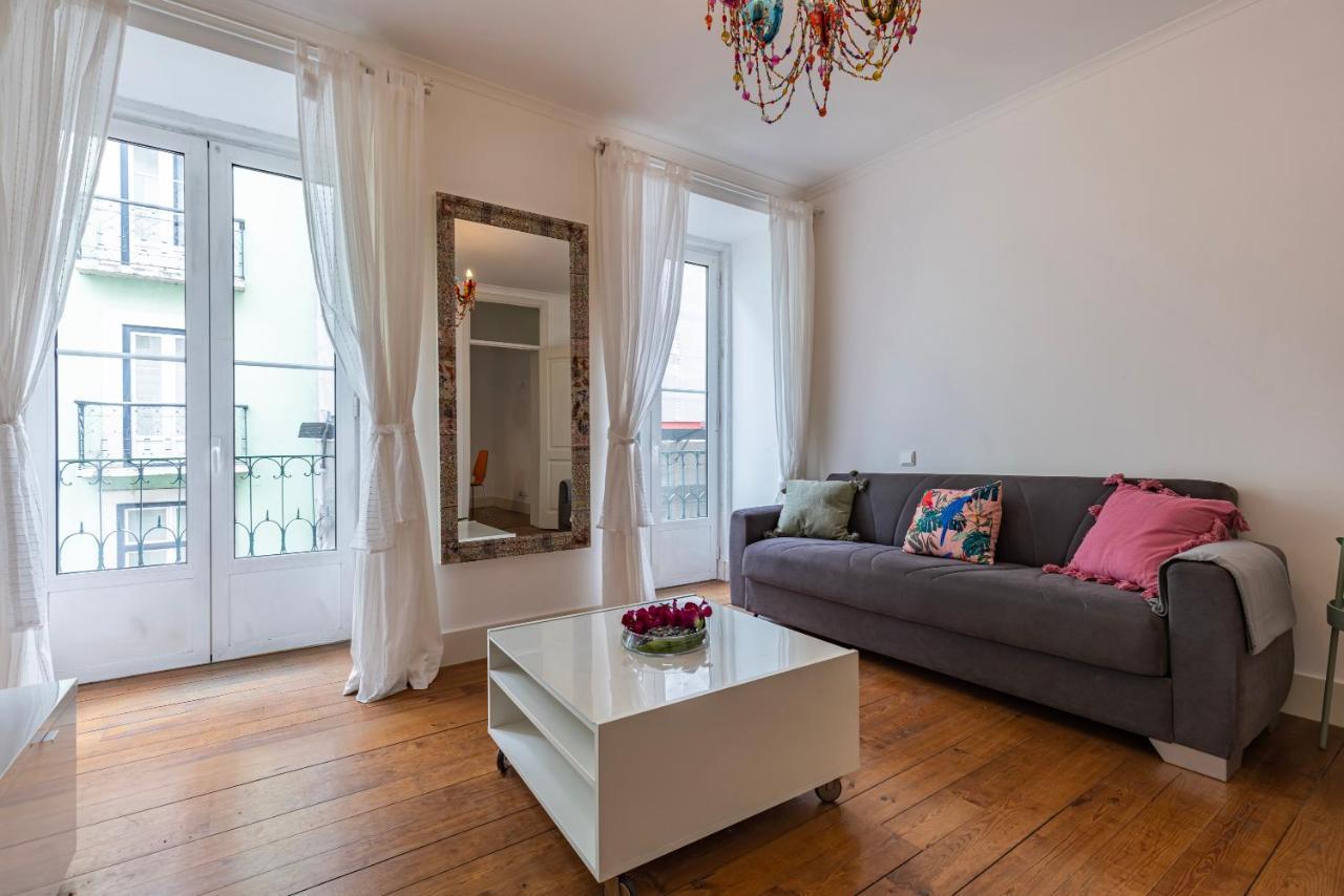 Apartamento Lovely Patio Getaway In Lisboa Exterior foto