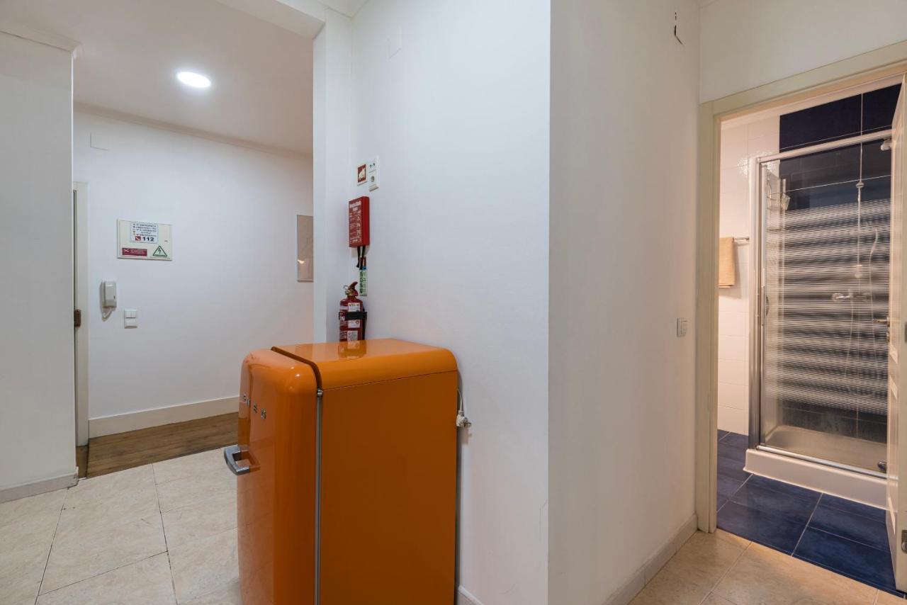 Apartamento Lovely Patio Getaway In Lisboa Exterior foto