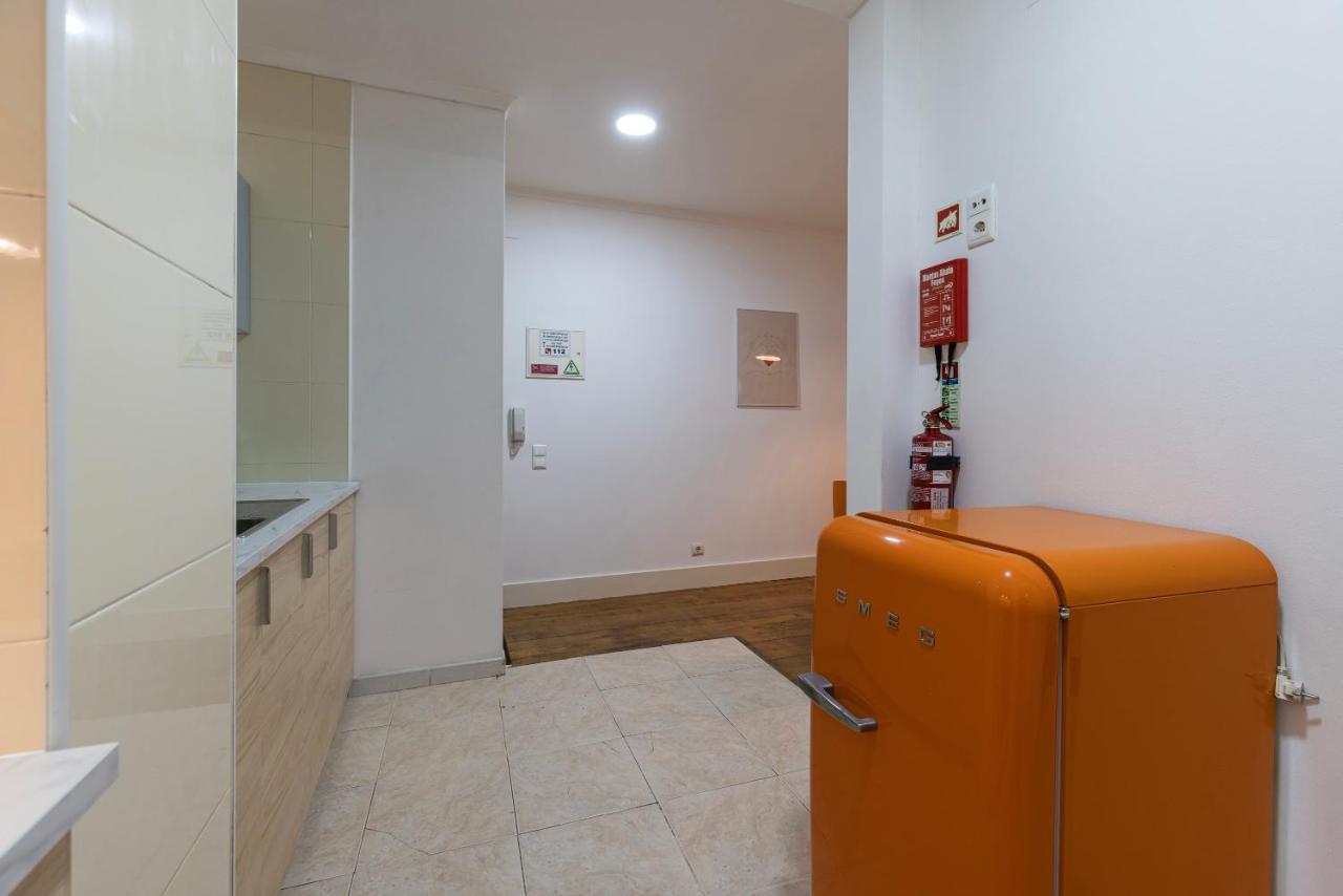 Apartamento Lovely Patio Getaway In Lisboa Exterior foto