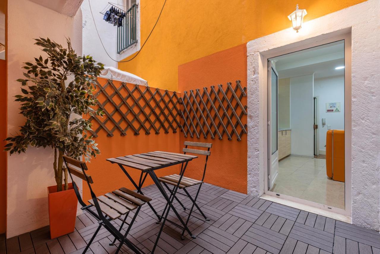 Apartamento Lovely Patio Getaway In Lisboa Exterior foto